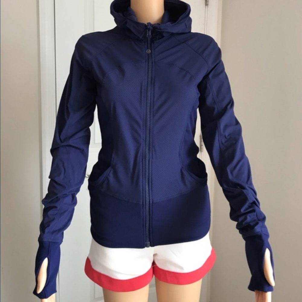 Euc lululemon navy in flux reversible jacket
